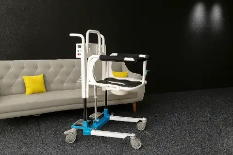 بالابر سیار سرویس بهداشتی | راه‌حل جابجایی سالمندان و بیماران